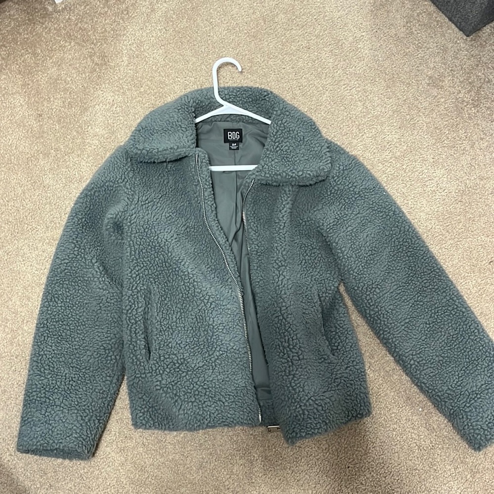 Women’s small urban outfitters puffer jacket